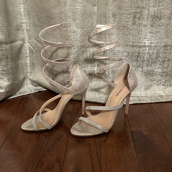 CALL IT SPRING Silver Rhinestone stiletto jewels Sandals - Picture 3 of 6